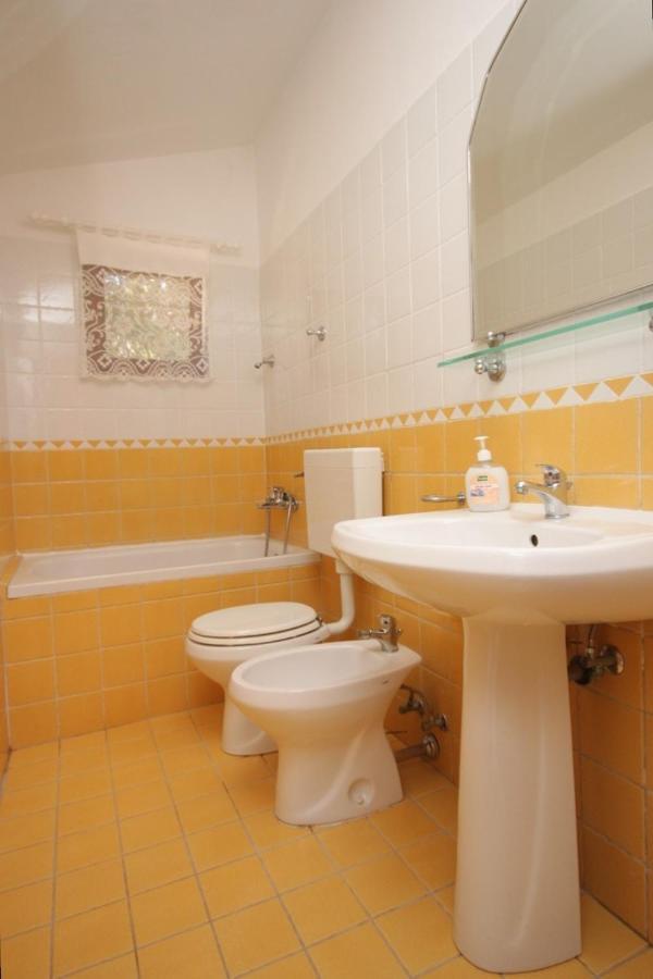 Apartments And Rooms With Parking Space Cunski, Losinj - 2498 מראה חיצוני תמונה