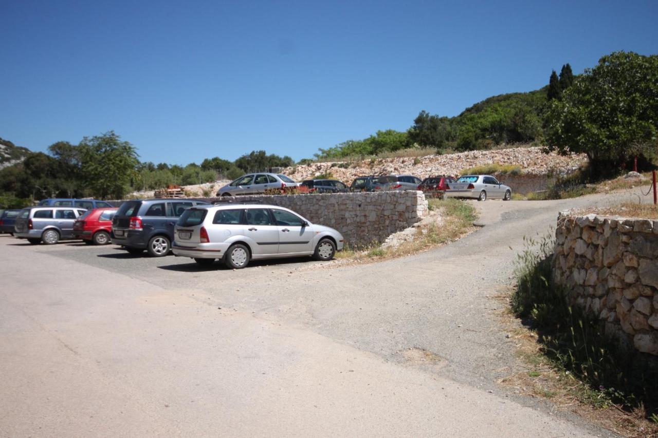 Apartments And Rooms With Parking Space Cunski, Losinj - 2498 מראה חיצוני תמונה